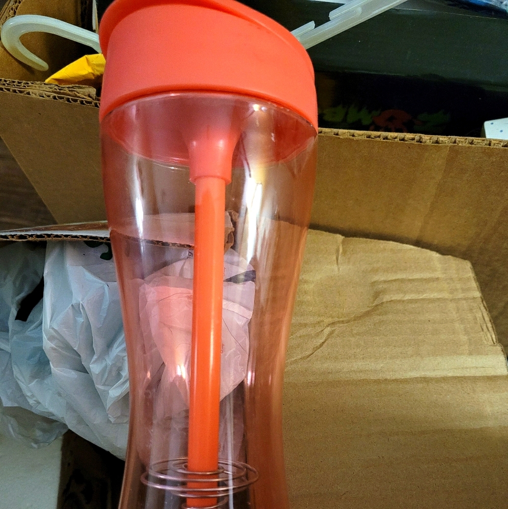Shake tumbler